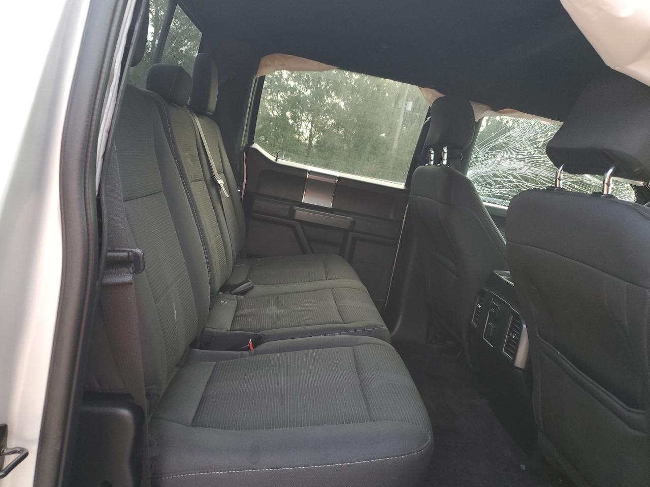 2016 Ford F-150 - Image 10