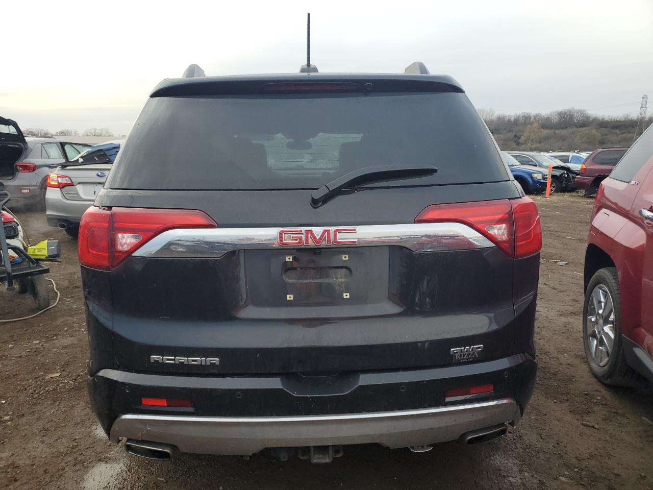 2019 GMC Acadia - Image 6
