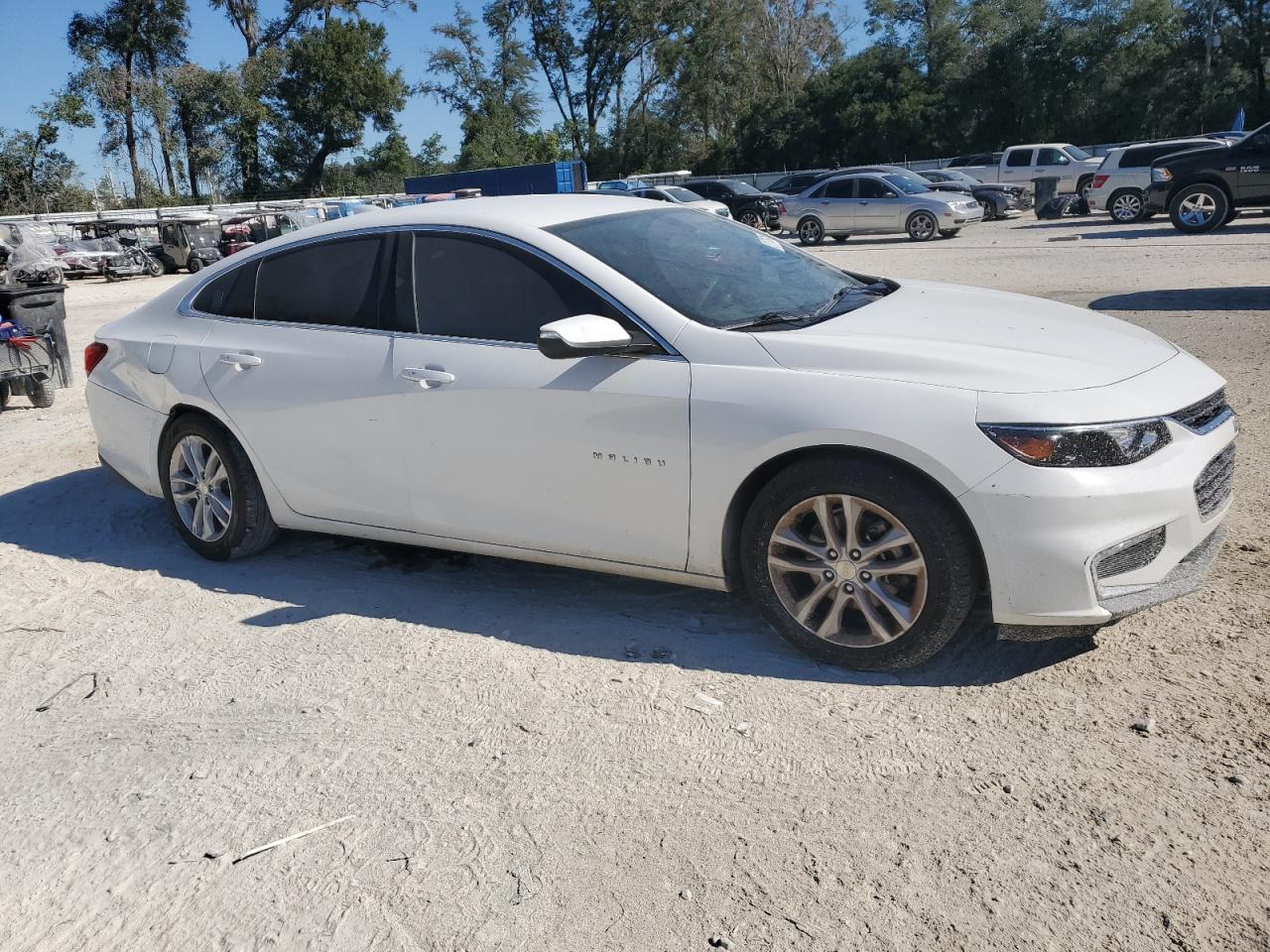 2018 Chevrolet Malibu - Image 4