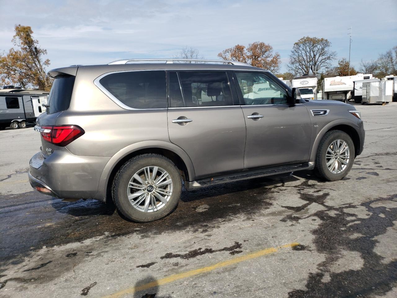 2019 Infiniti QX80 - Image 3