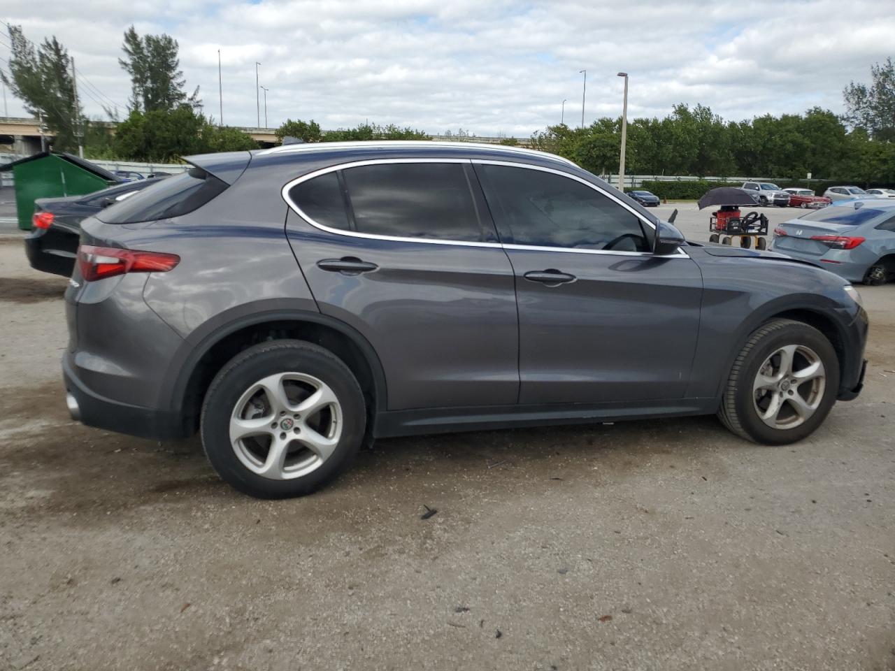 2020 Alfa Romeo Stelvio - Image 3