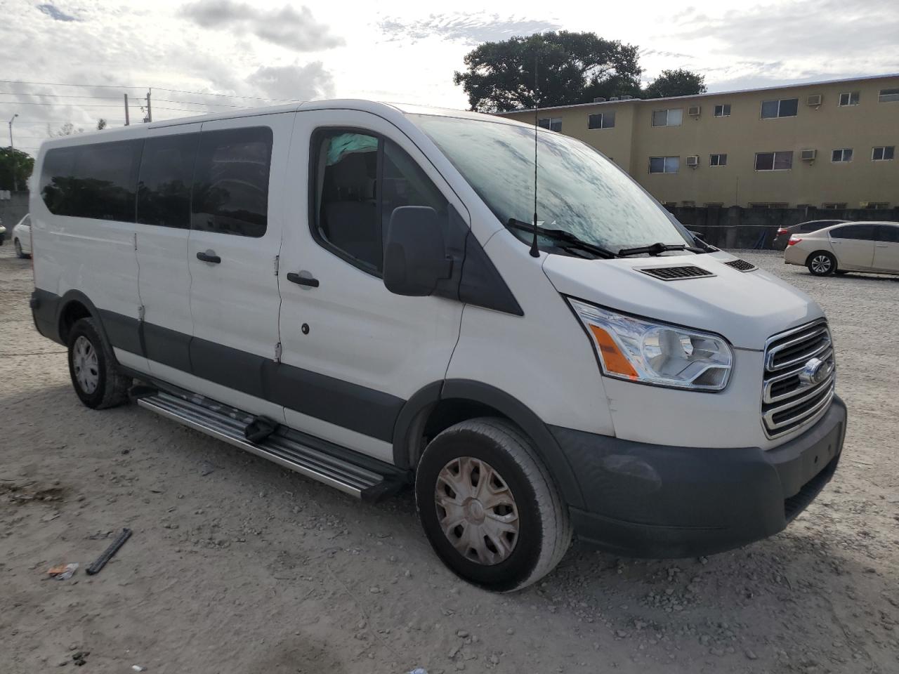 2018 Ford Transit - Image 4