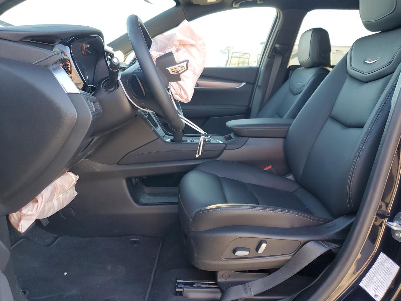 2024 Cadillac Xt5 Luxury VIN: 1GEKNAR47R2747455 Lot: 74682874