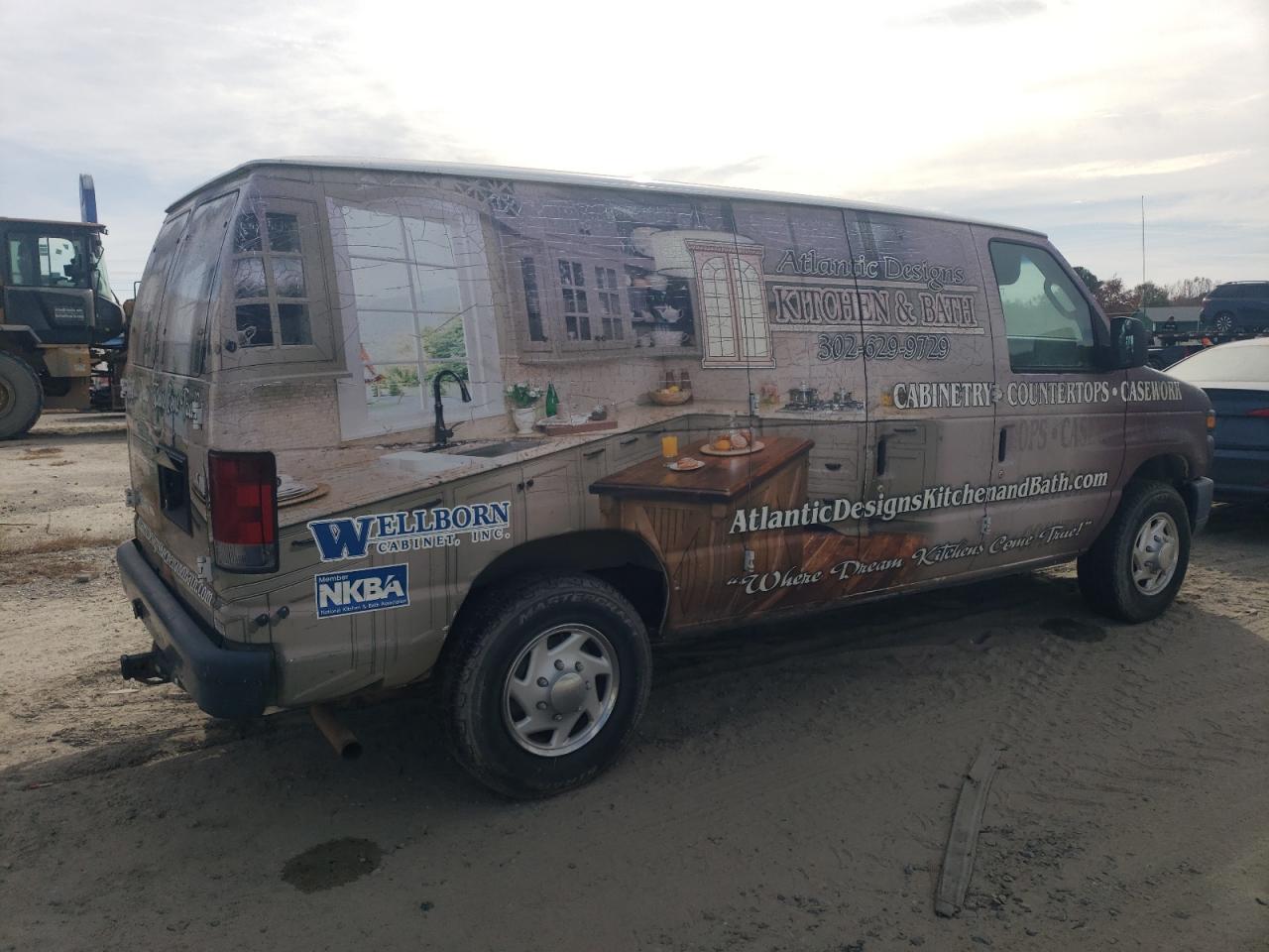2012 Ford Econoline - Image 3