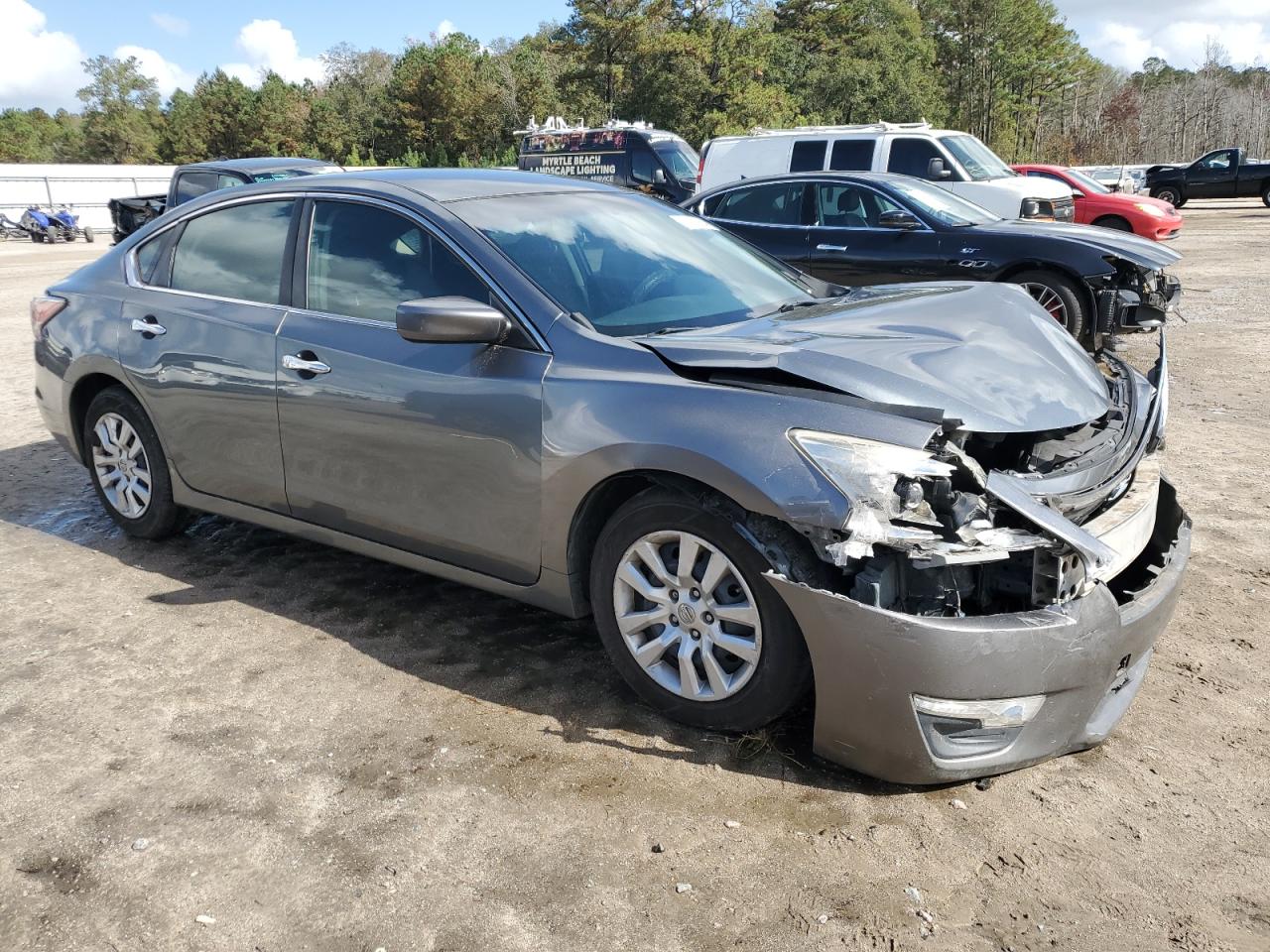 2014 Nissan Altima - Image 4