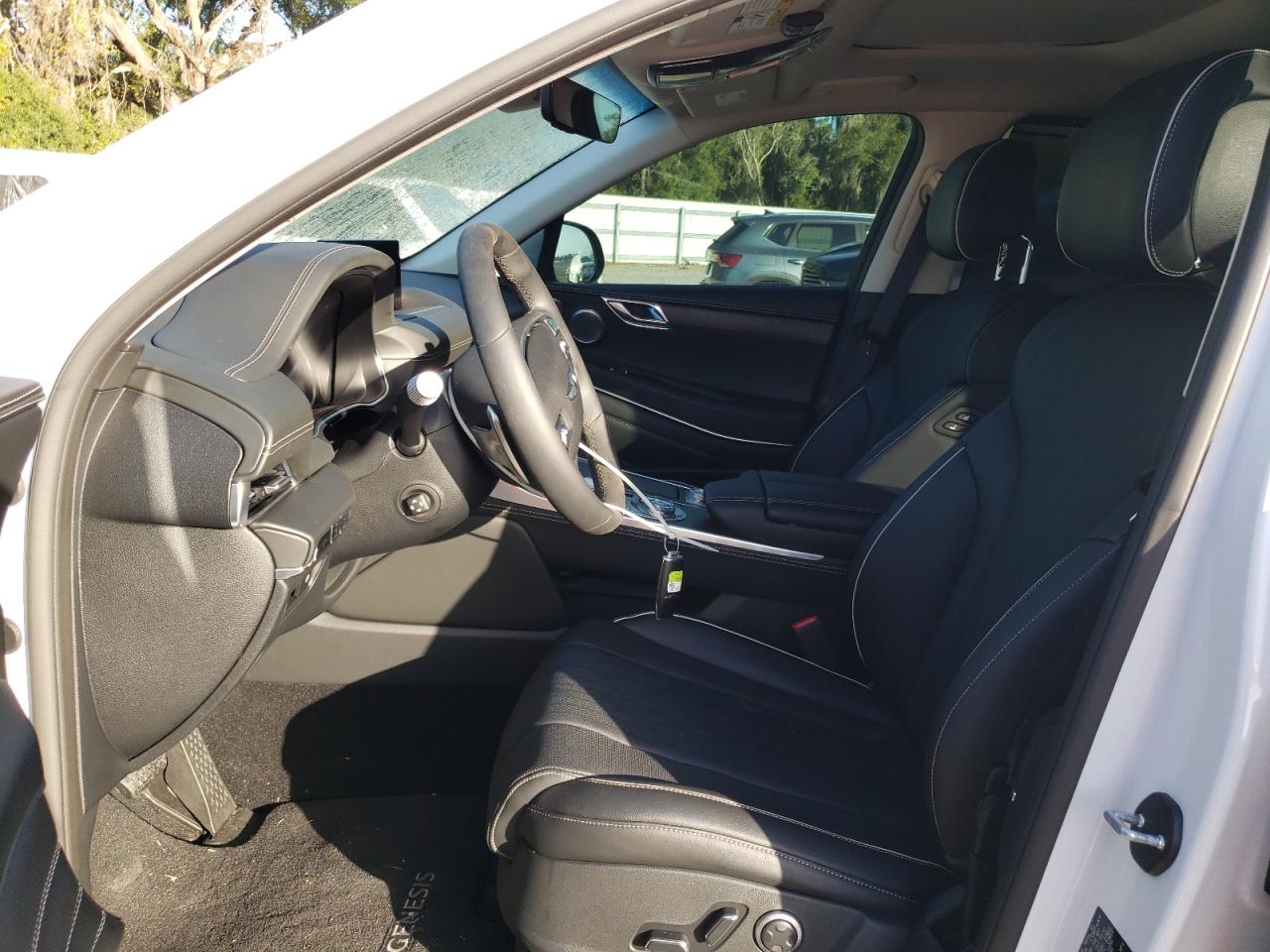 2024 Genesis GV80 - Image 7