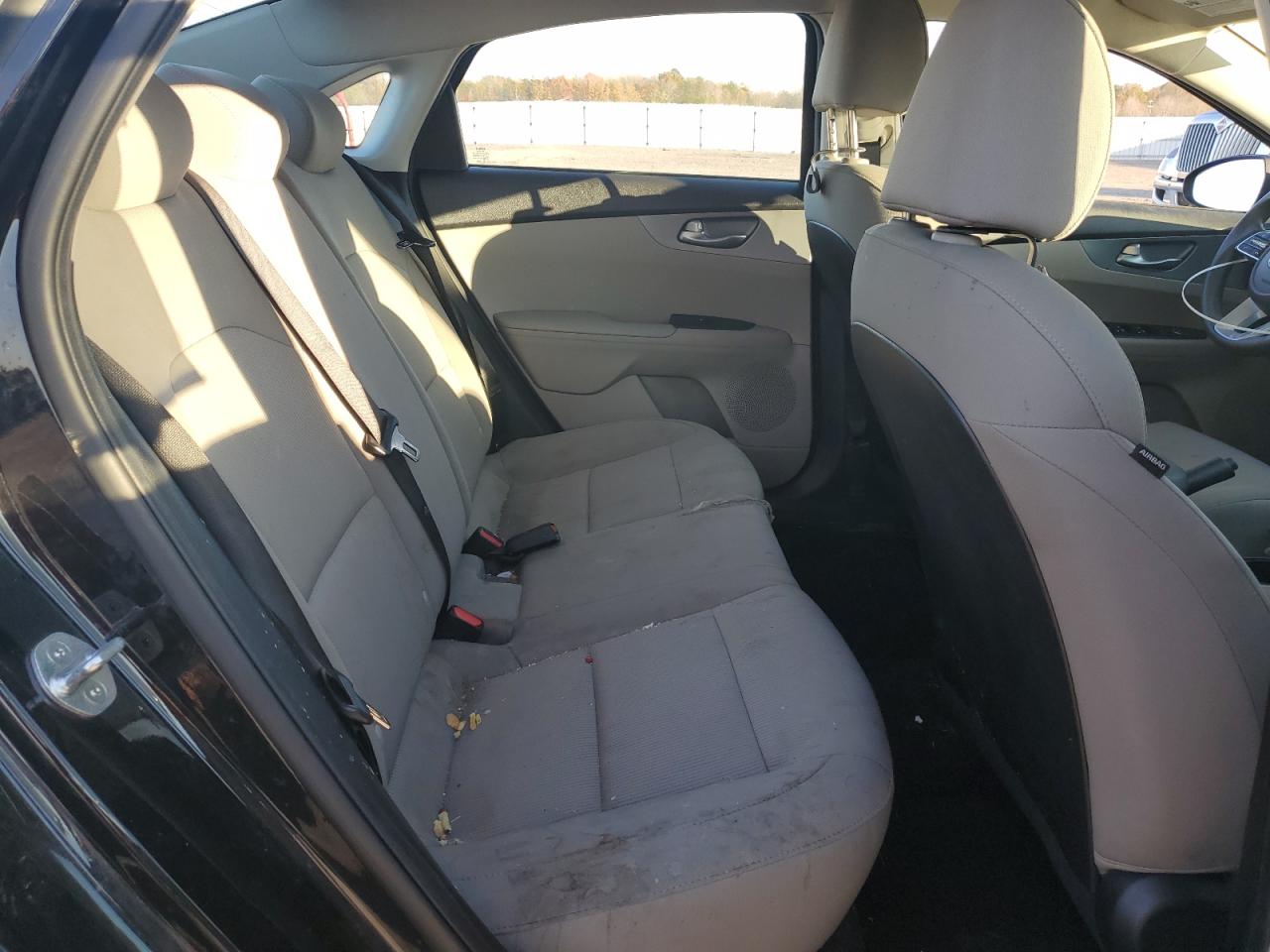 2021 Kia Forte - Image 10