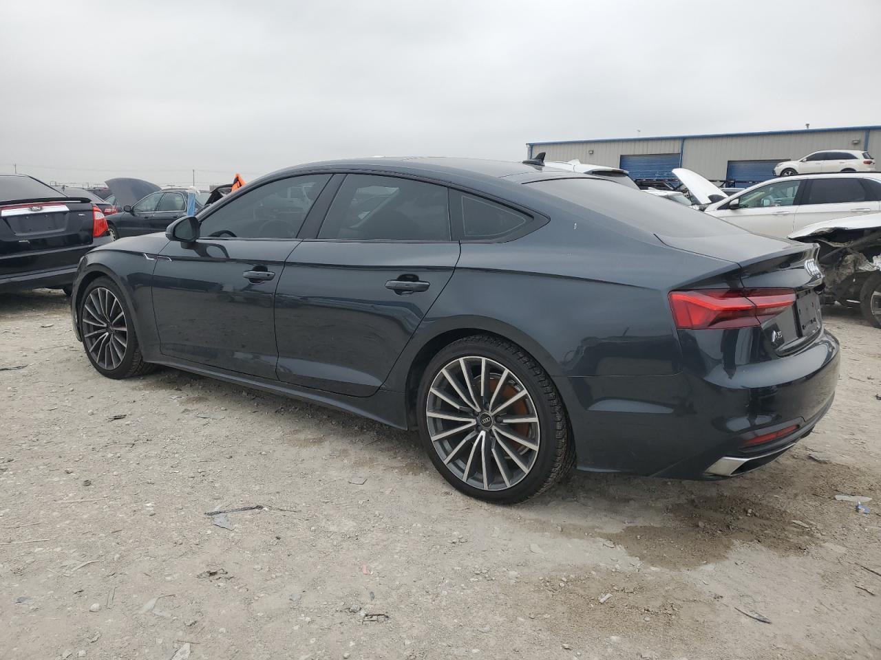 VIN WAUCBCF55NA011702 2022 AUDI A5 no.2