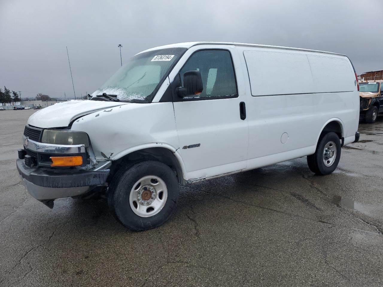 2007 Chevrolet Express - Image 1