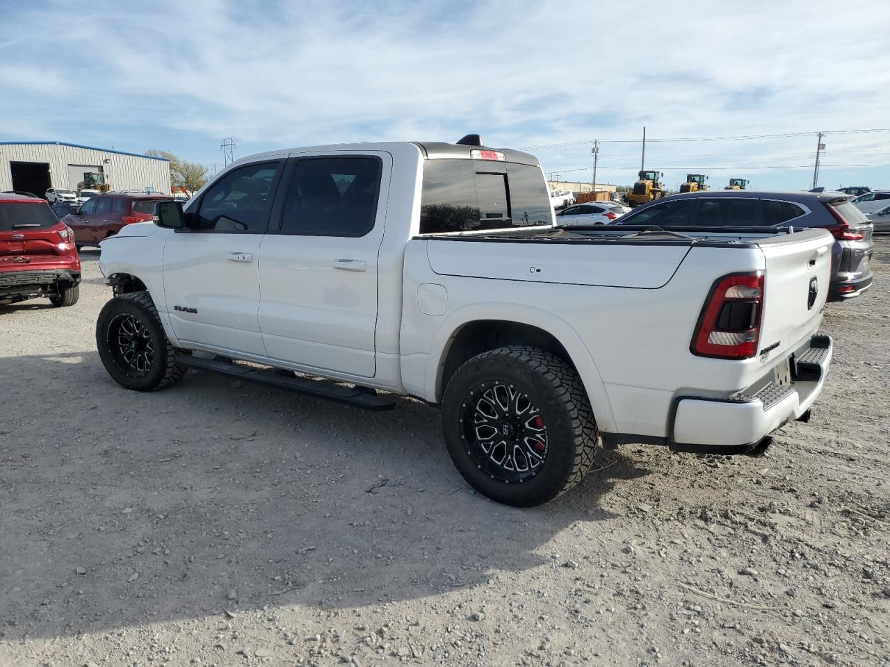 2020 RAM 1500 - Image 2