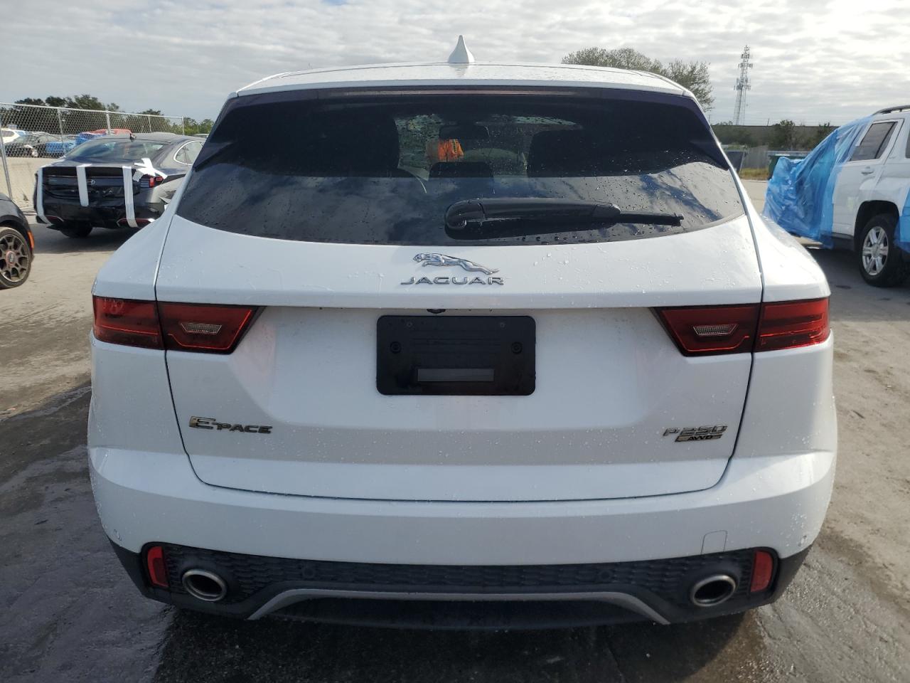 2018 Jaguar E-Pace Standard VIN: SADFK2FX9J1Z33075 Lot: 81183194