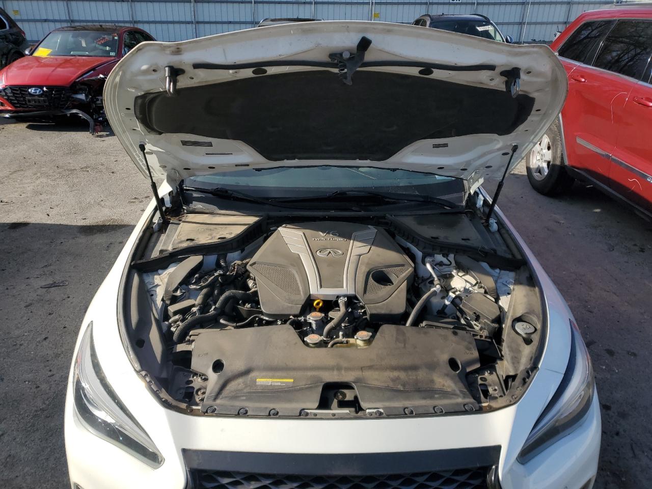 2018 Infiniti Q50 - Image 13