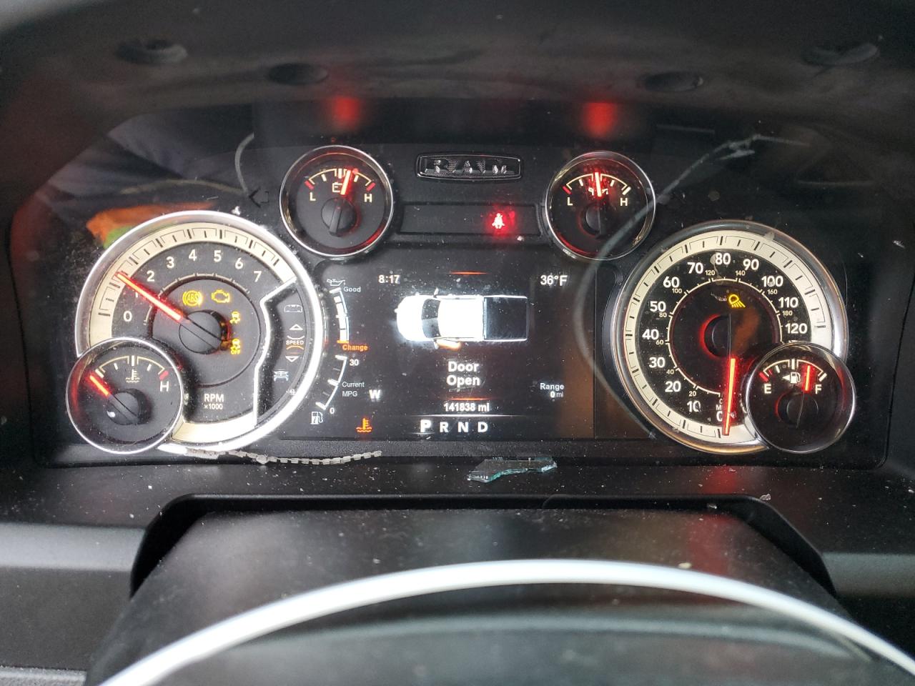 2018 RAM 1500 - Image 9