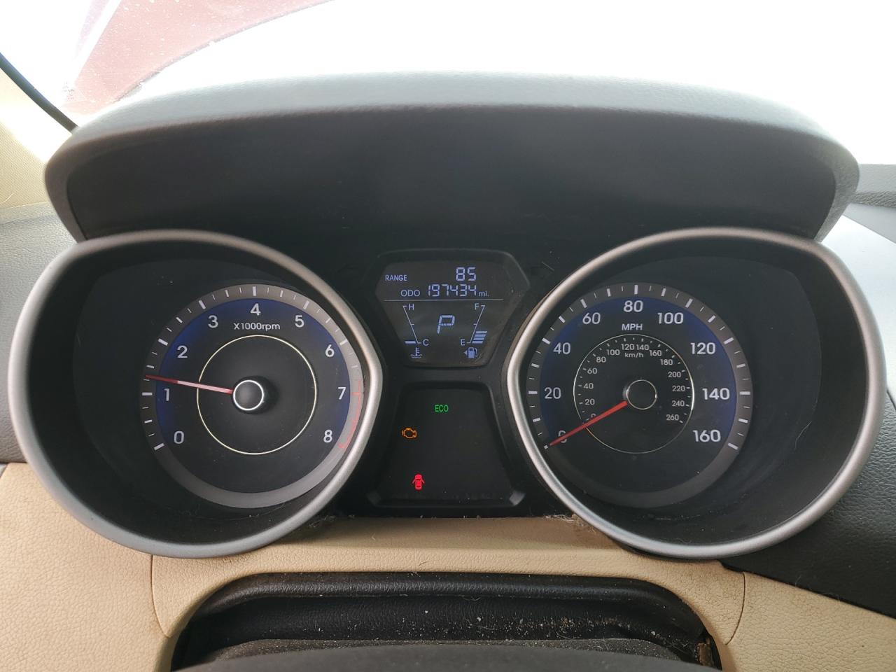 2012 Hyundai Elantra - Image 9