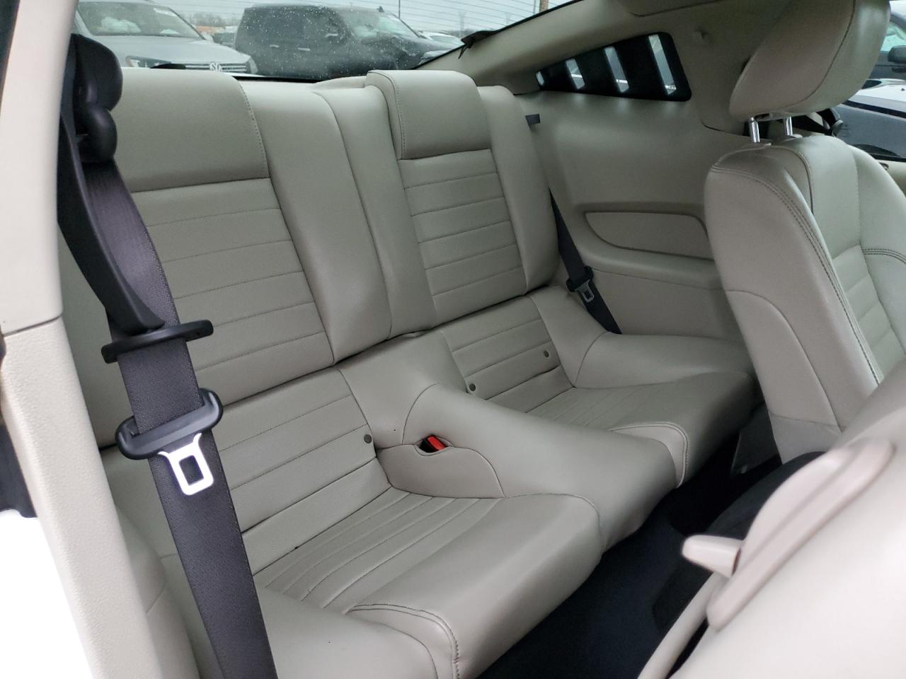 2010 Ford Mustang - Image 11