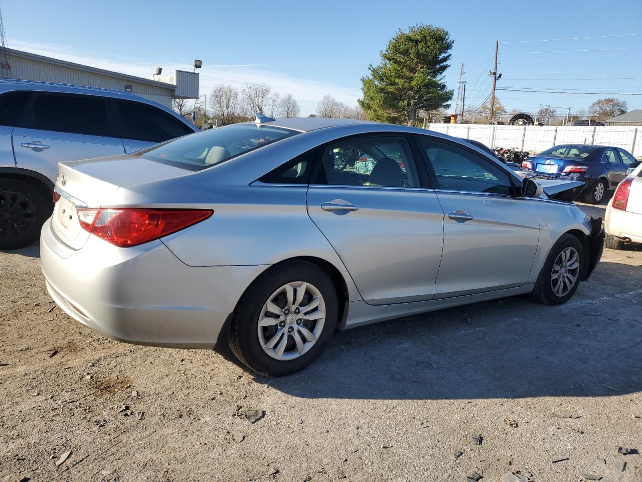 2013 Hyundai Sonata - Image 3