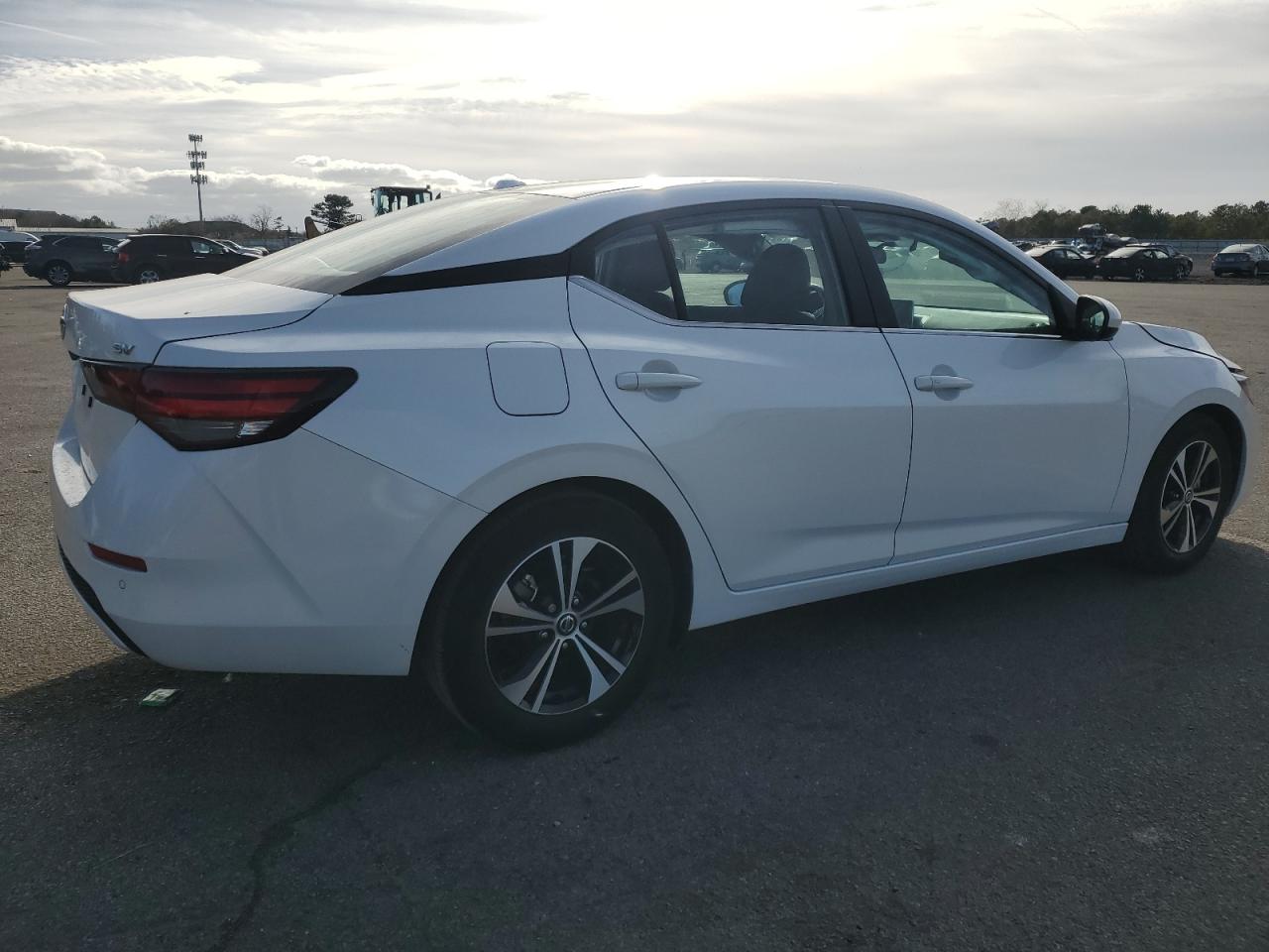 2022 Nissan Sentra - Image 3