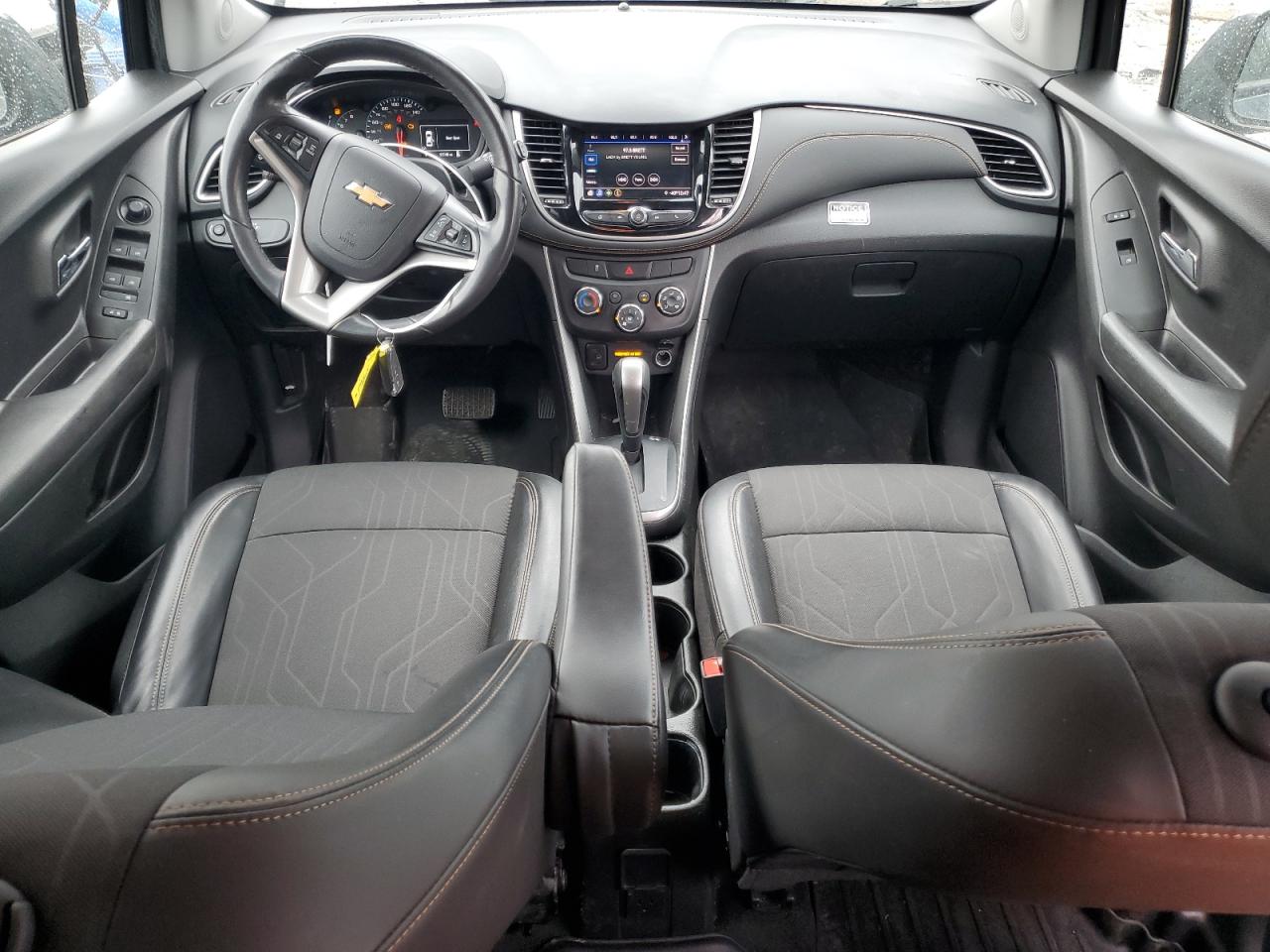 2022 Chevrolet Trax - Image 8