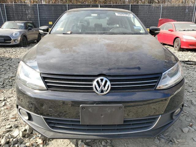  VOLKSWAGEN JETTA 2013 Czarny