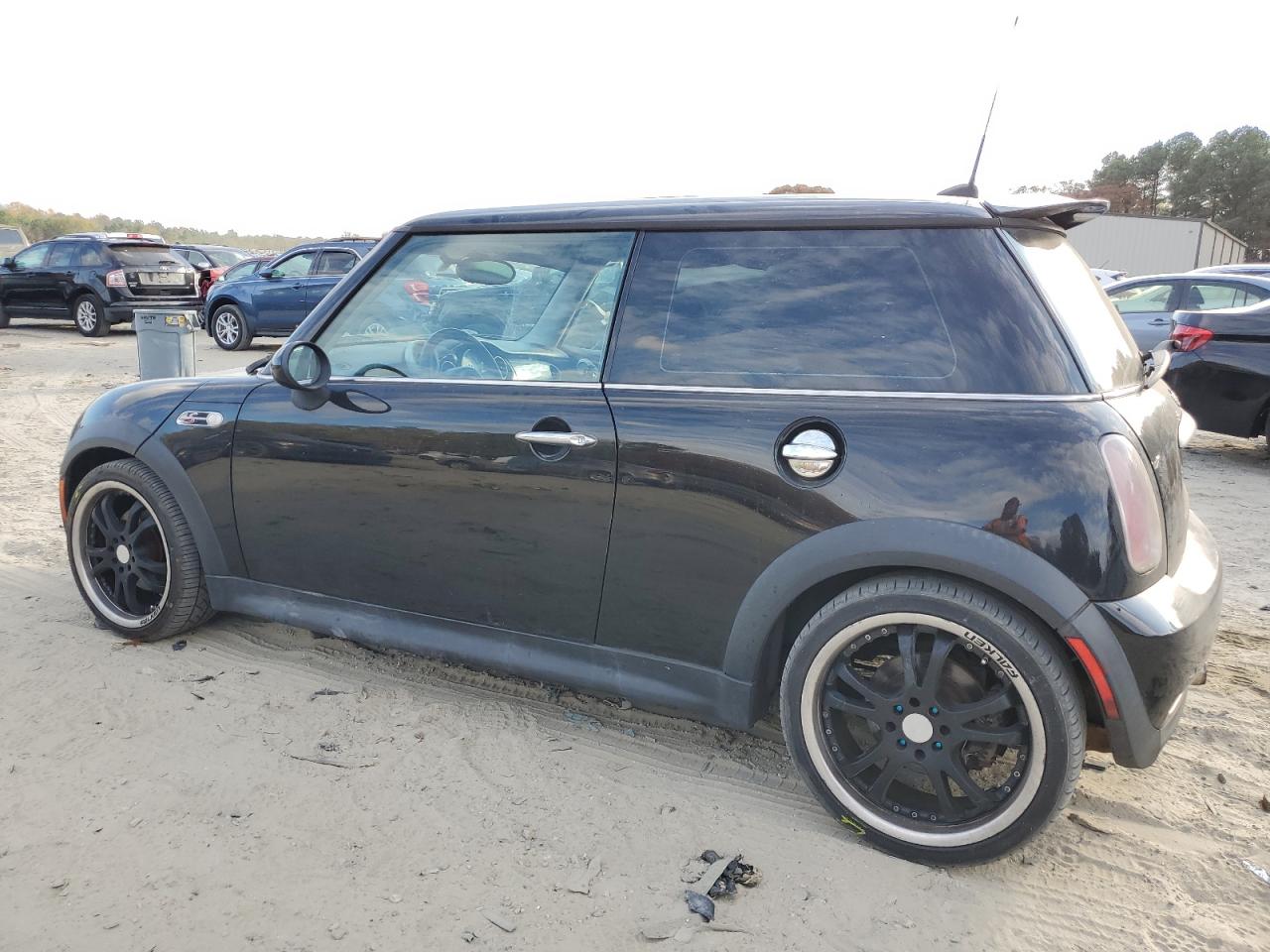 2005 MINI Cooper - Image 2