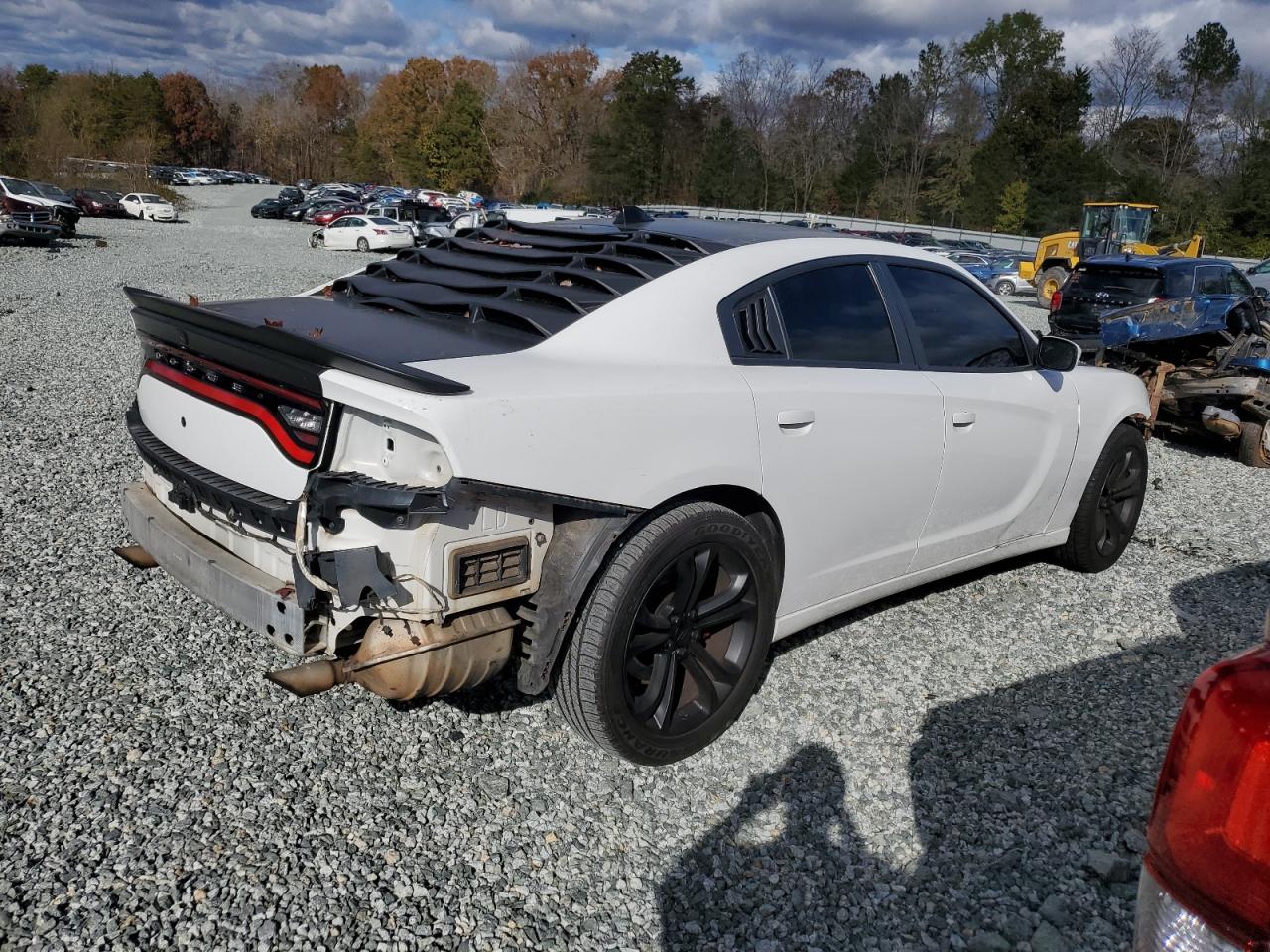 2016 Dodge Charger - Image 3