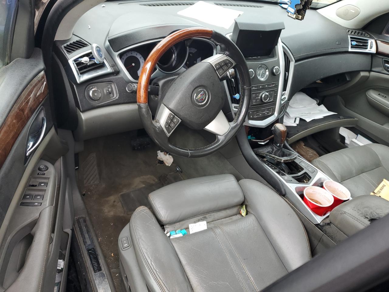 2010 Cadillac SRX - Image 8