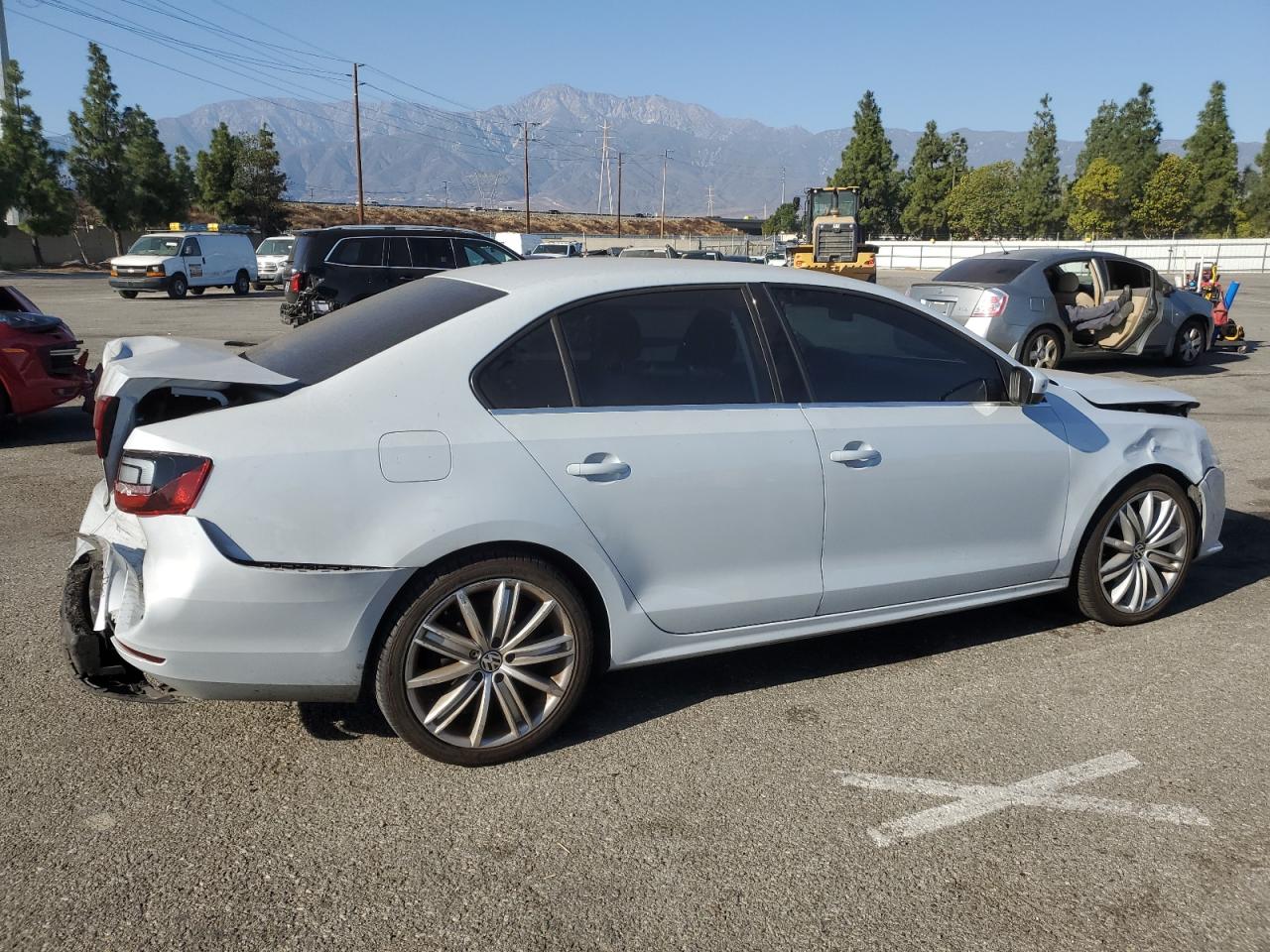 2017 Volkswagen Jetta - Image 3