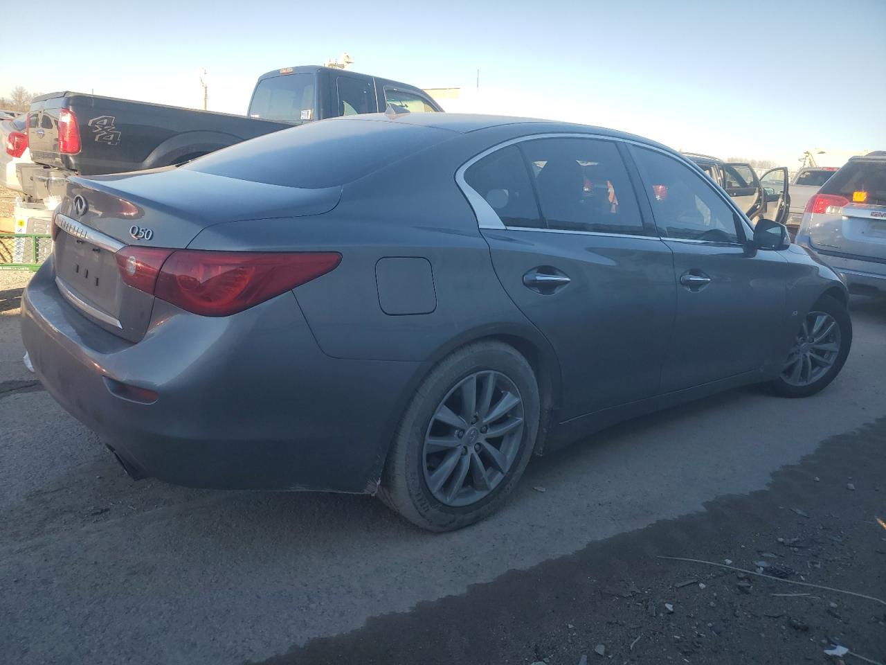 VIN JN1BV7APXFM332952 2015 INFINITI Q50 no.3