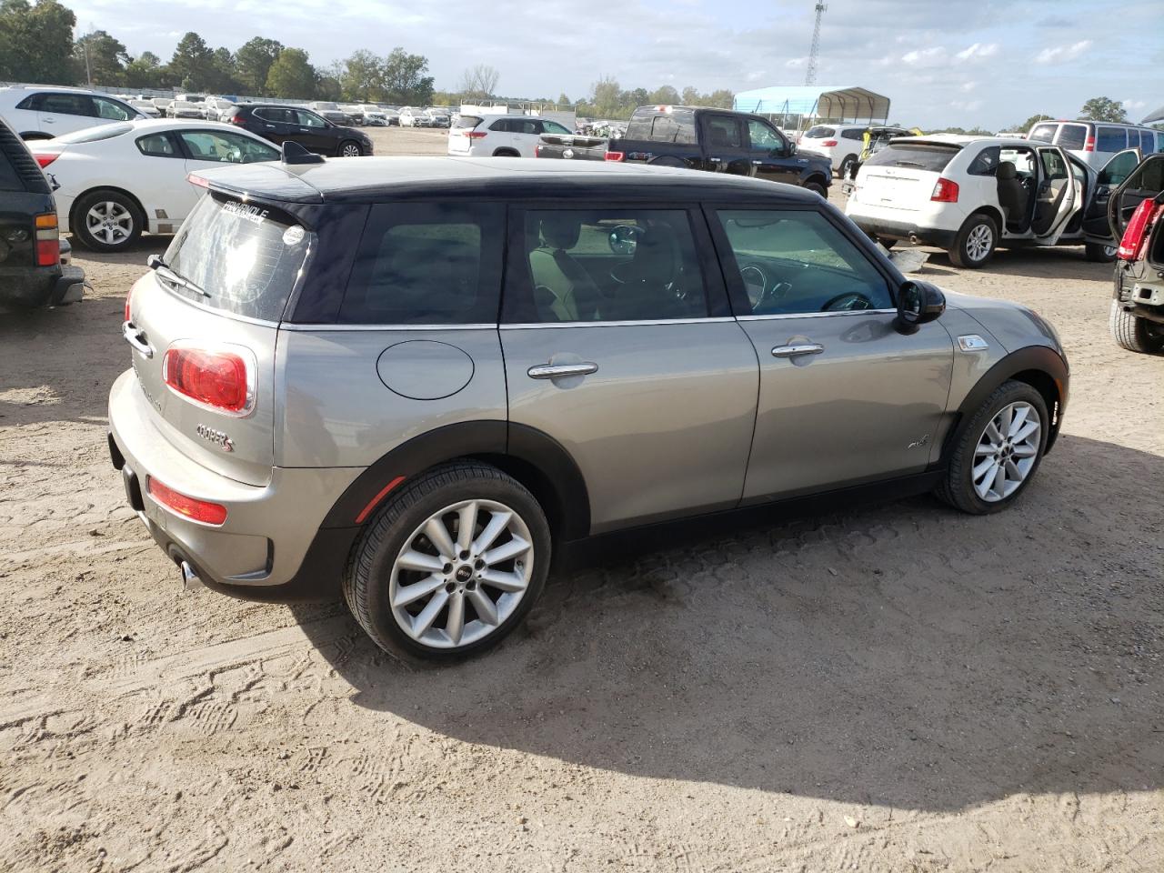 2017 MINI Cooper - Image 3