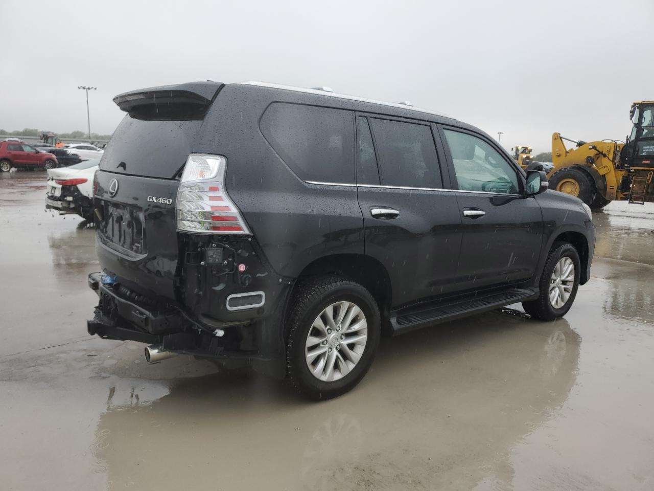 2023 Lexus GX - Image 3