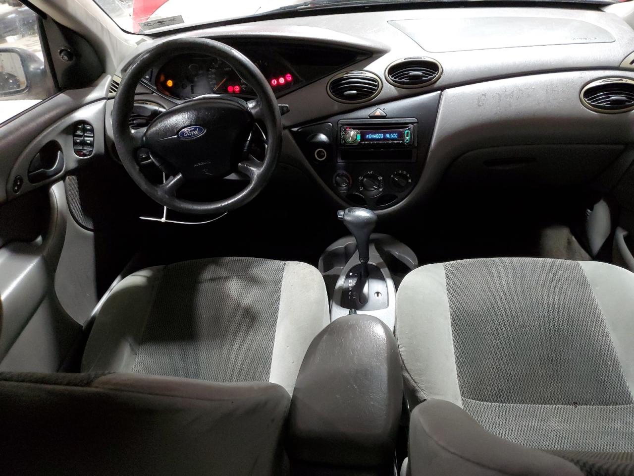 2003 Ford Focus - Image 8