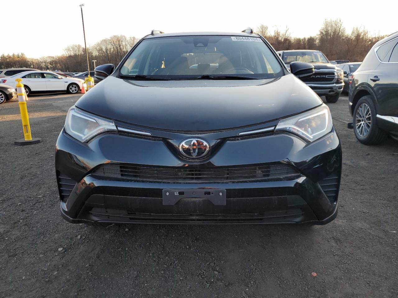 VIN 2T3BFREV8HW692211 2017 TOYOTA RAV4 no.5