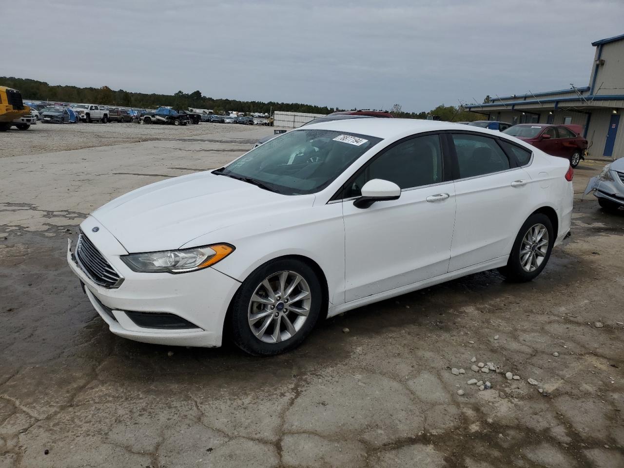 VIN 3FA6P0H70HR236883 2017 FORD FUSION no.1