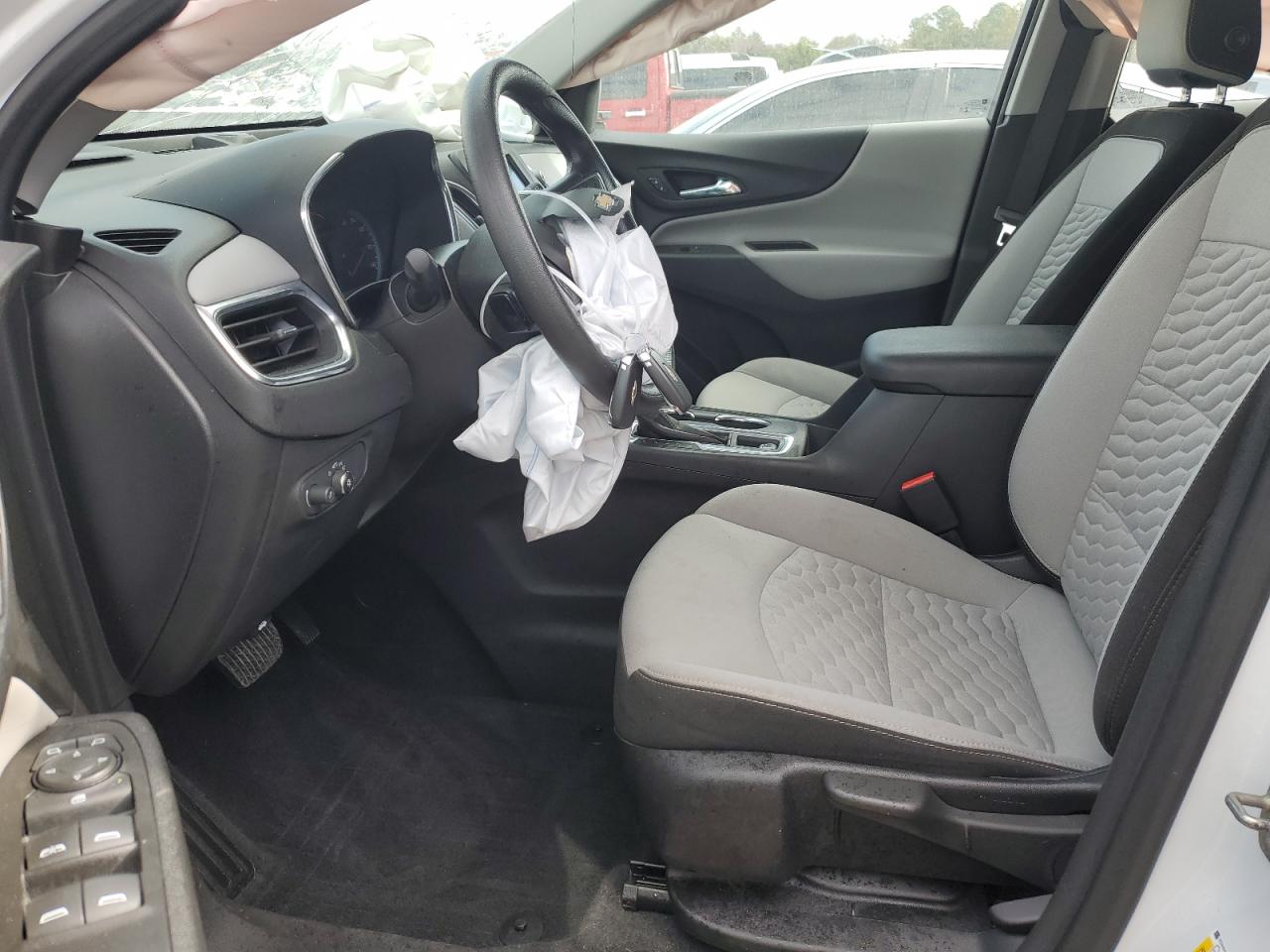 2020 Chevrolet Equinox - Image 7
