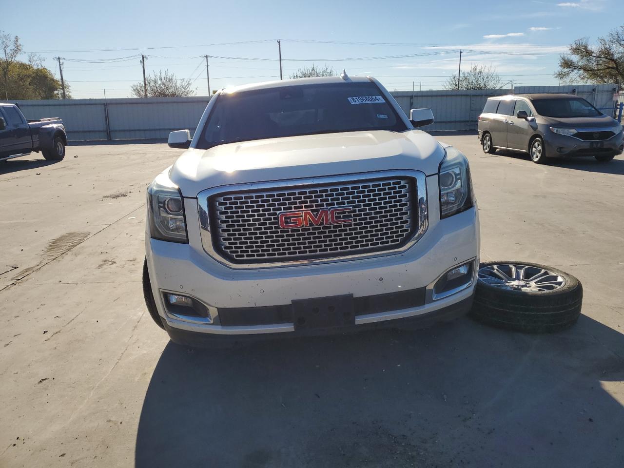 VIN 1GKS2CKJ0FR694773 2015 GMC YUKON no.5