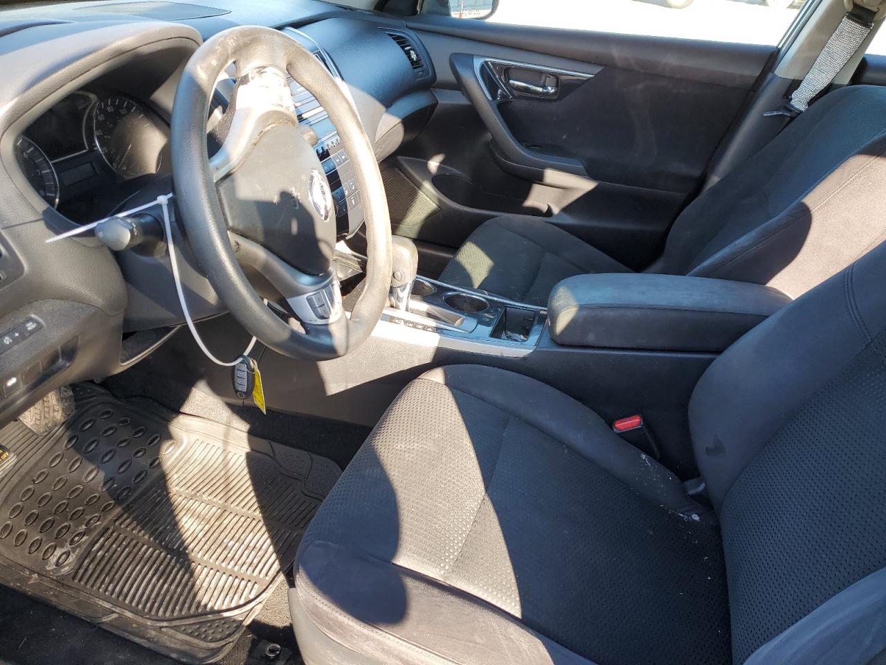 2014 Nissan Altima - Image 7