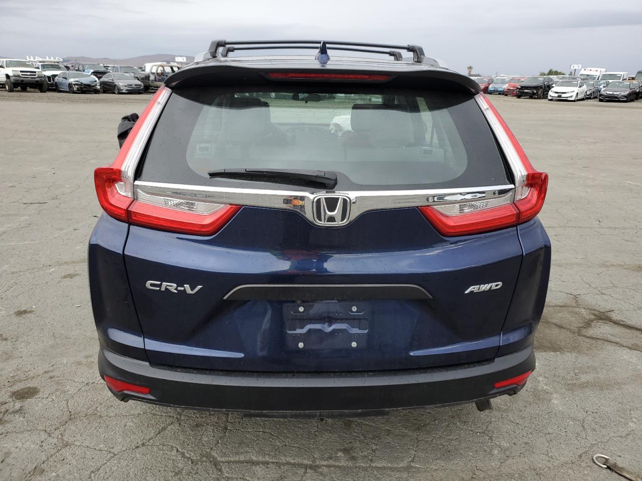 2018 Honda Cr-V Lx VIN: 2HKRW6H31JH213552 Lot: 81402554