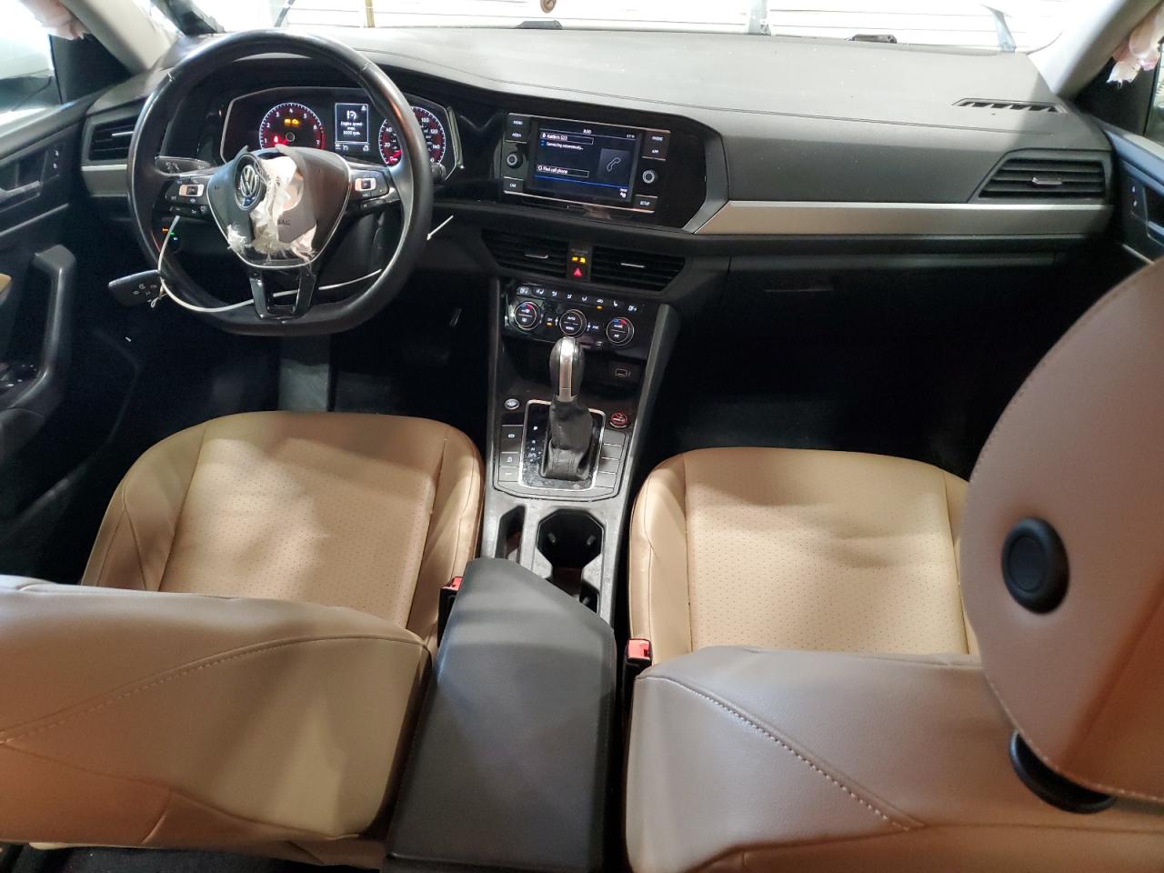 2019 Volkswagen Jetta - Image 8
