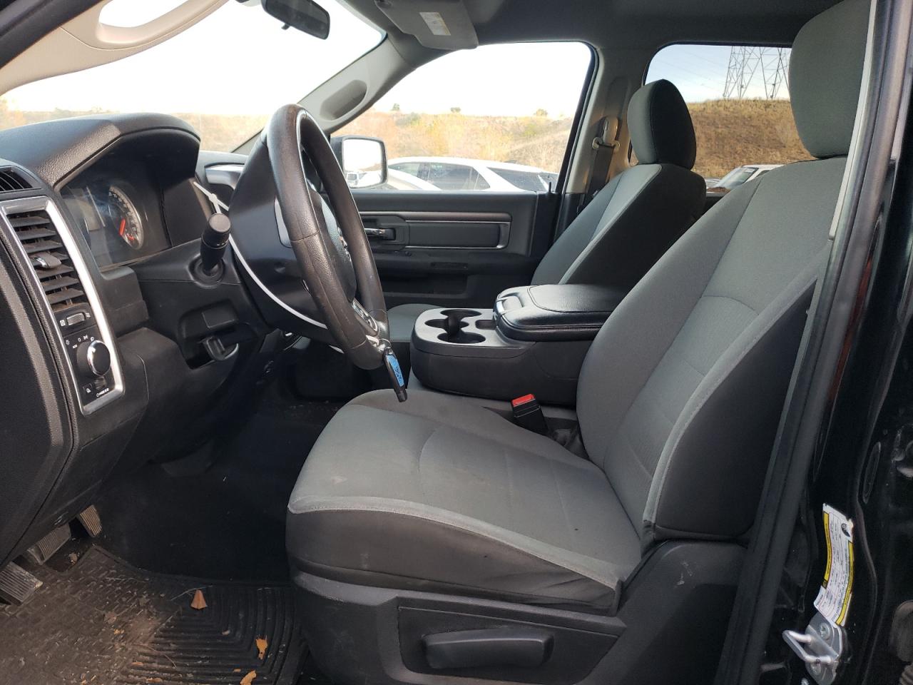 2021 RAM 1500 - Image 7