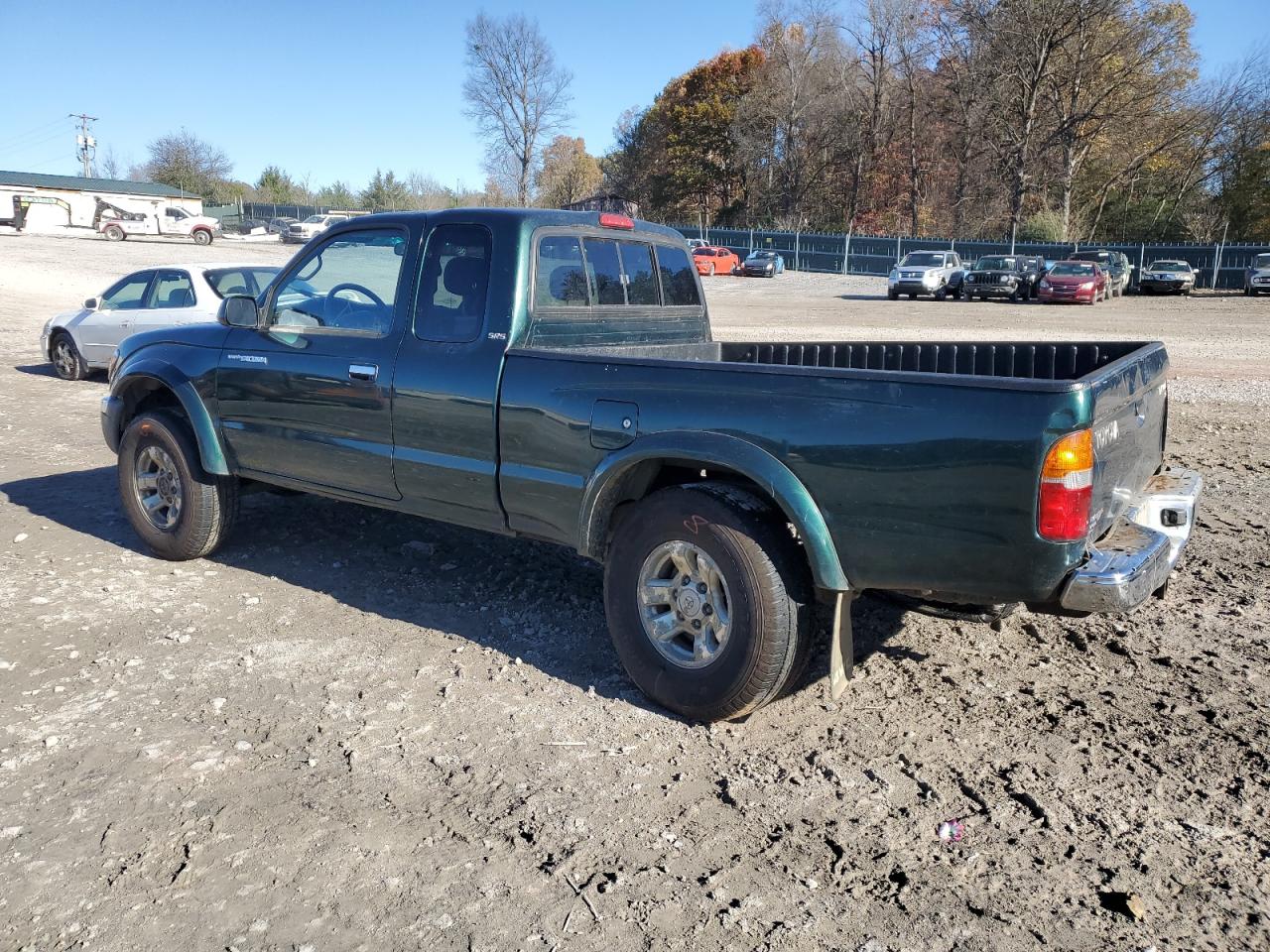 2000 Toyota Tacoma - Image 2