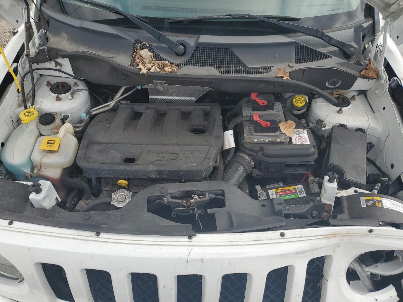 2016 Jeep Liberty (Patriot) - Image 14
