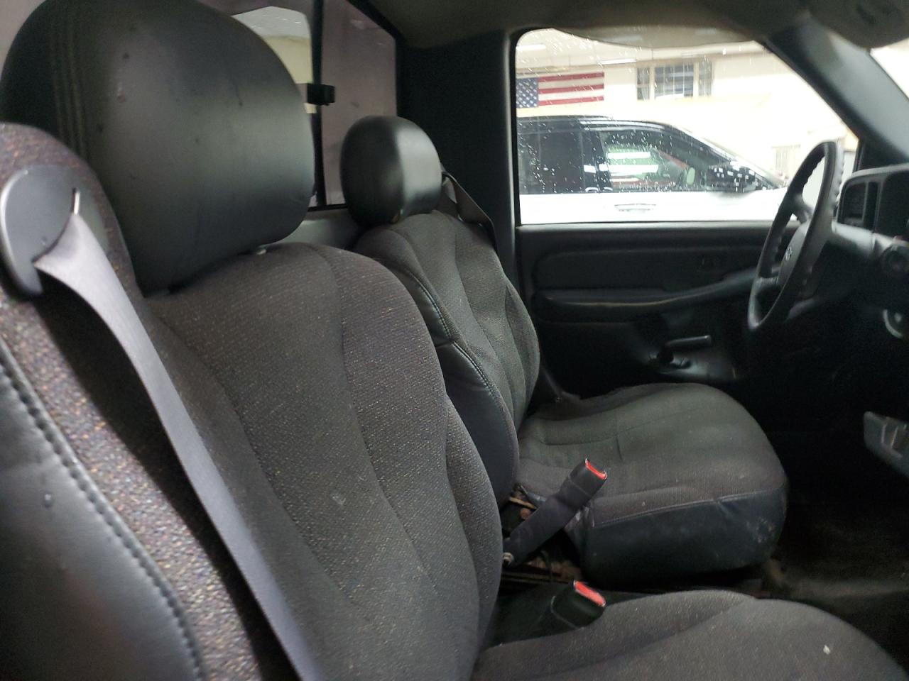 1999 Chevrolet Silverado - Image 10