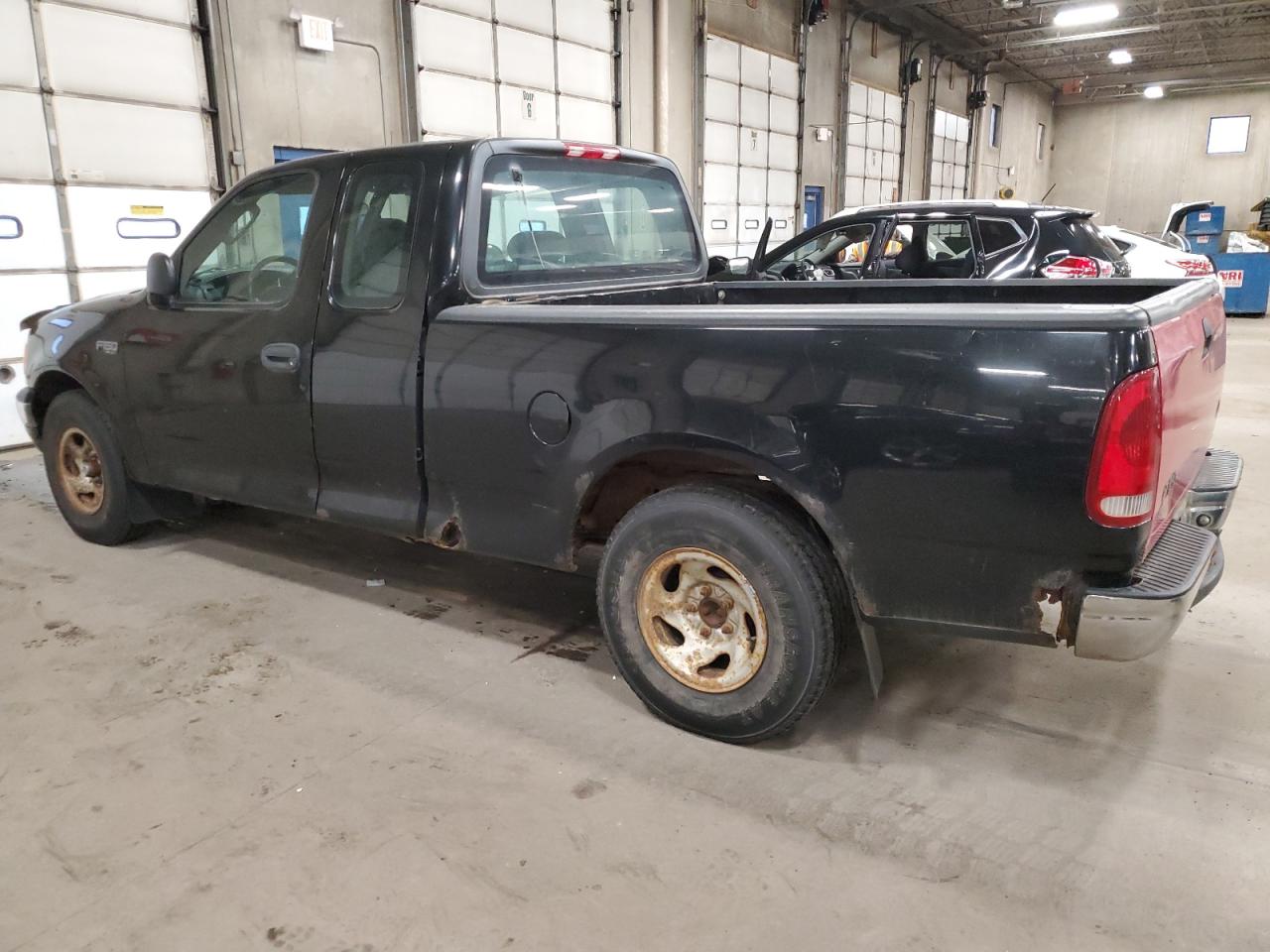 2004 Ford F-150 - Image 2