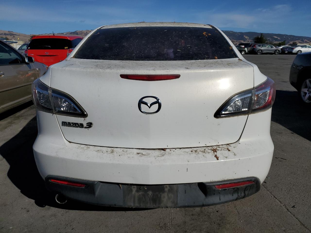 2011 Mazda 3 I VIN: JM1BL1VG4B1490662 Lot: 80792244