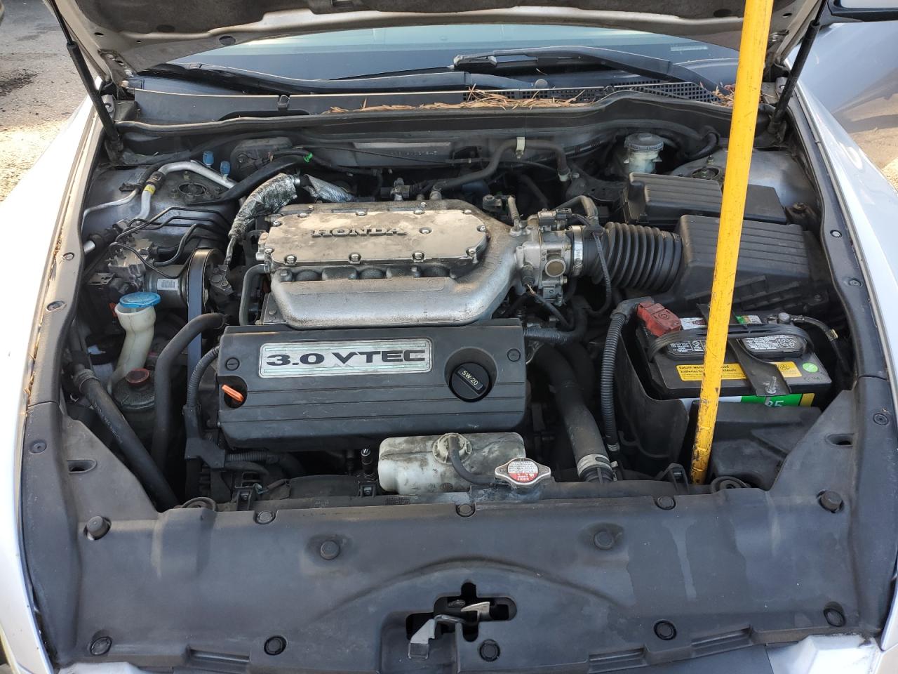 2003 Honda Accord - Image 11