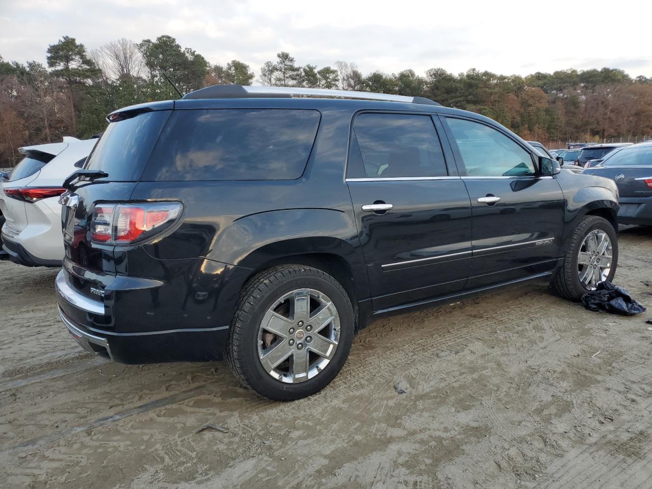 2015 GMC Acadia - Image 3