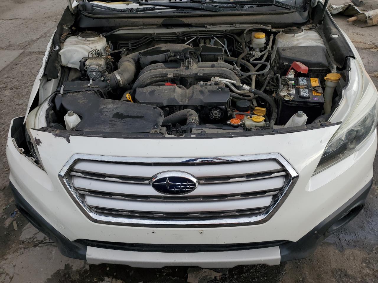 2016 Subaru Outback - Image 12