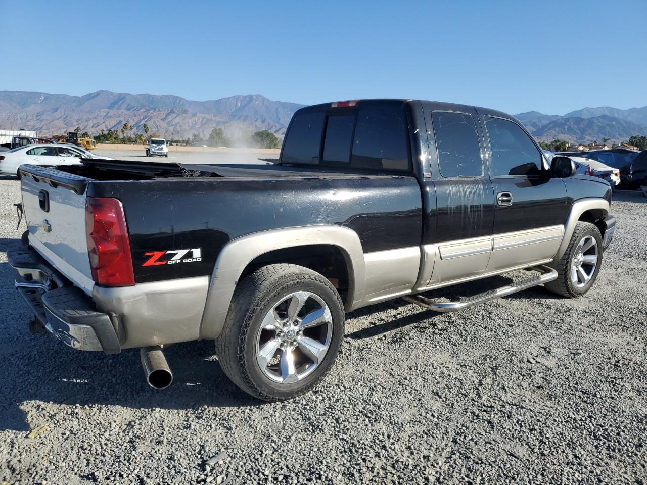 2003 Chevrolet Silverado - Image 3