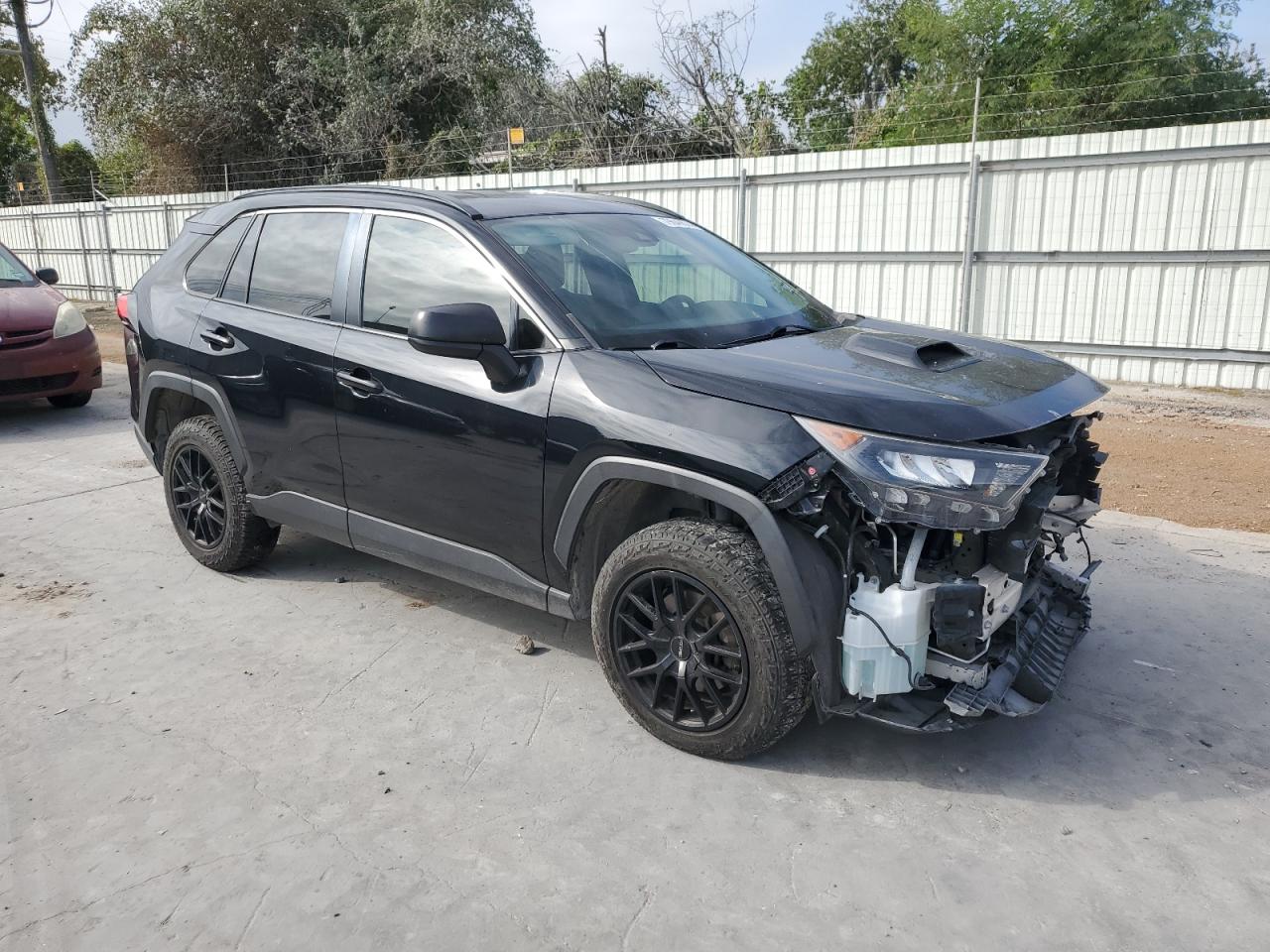 2019 Toyota RAV 4 - Image 4