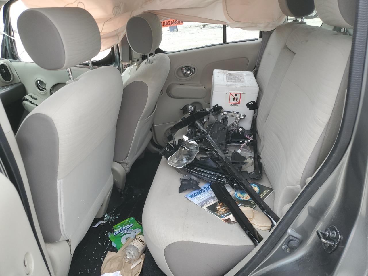 2011 Nissan Cube - Image 10